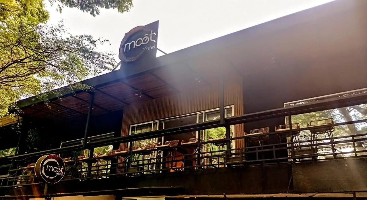Moet Medellin Hotel