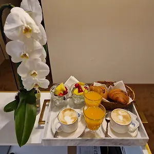 cuma-suites.it-romehotels.com/