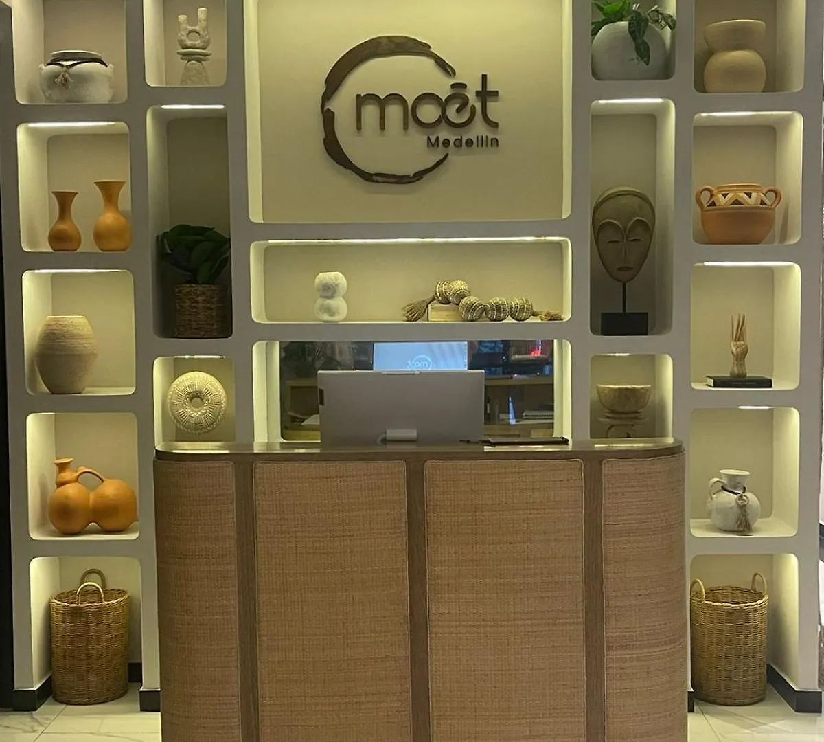 Moet Medellin Hotel